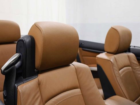 Used 2007 BMW 335i Convertible image 19