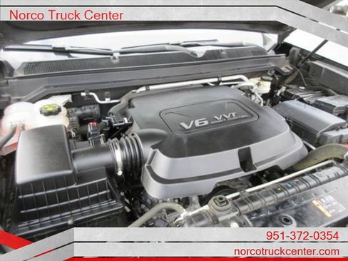 Used 2016 Chevrolet Colorado Z71 w/ Z71 Midnight Edition image 20