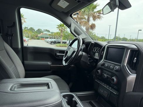 Used 2021 Chevrolet Silverado 1500 RST AWD/4WD image 17