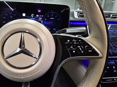 Used 2023 Mercedes-Benz S 580 S 580 image 21