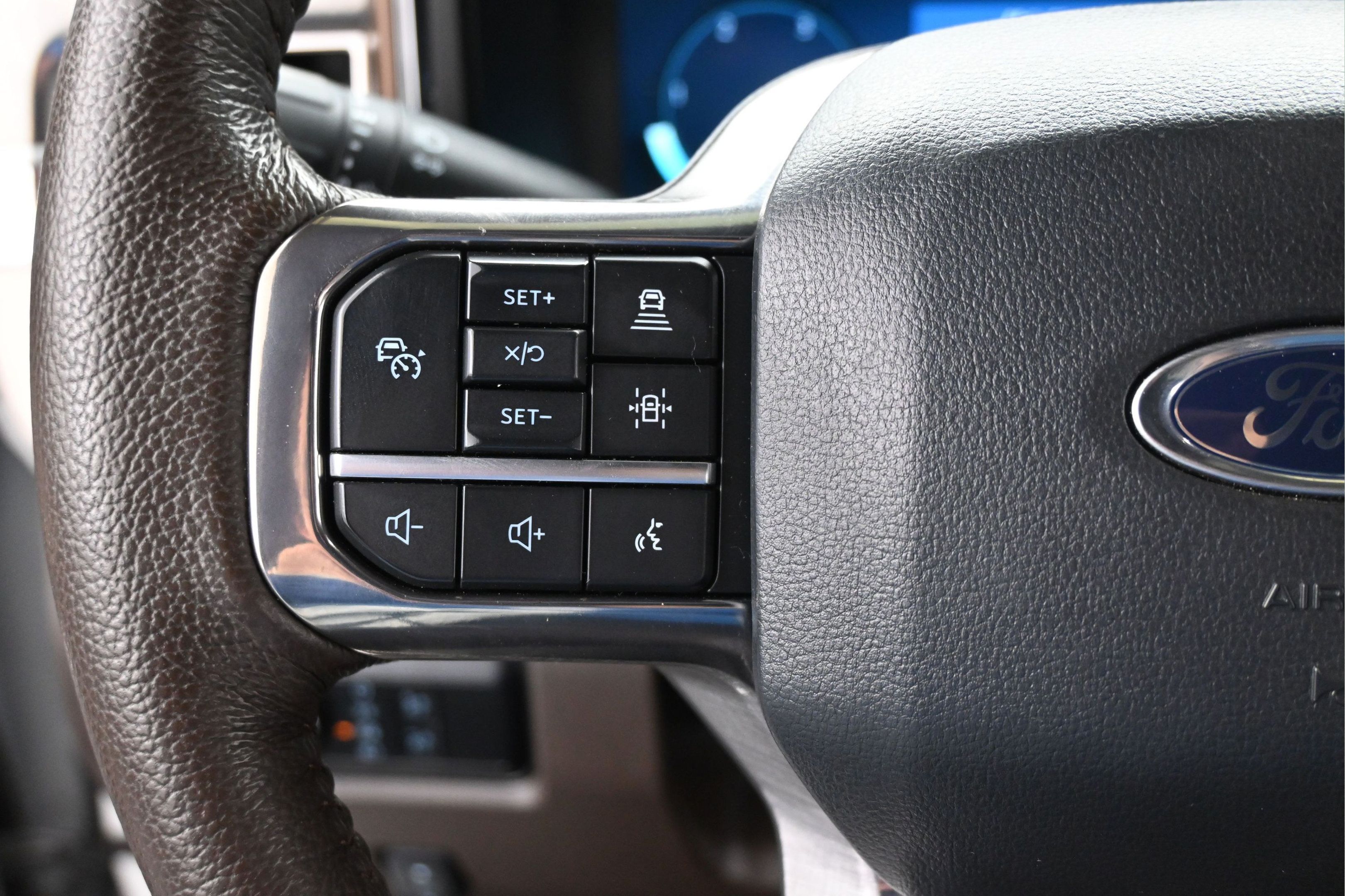 Used 2024 Ford F350 King Ranch AWD/4WD image 14
