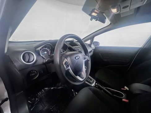 Used 2019 Ford Fiesta SE FWD image 16