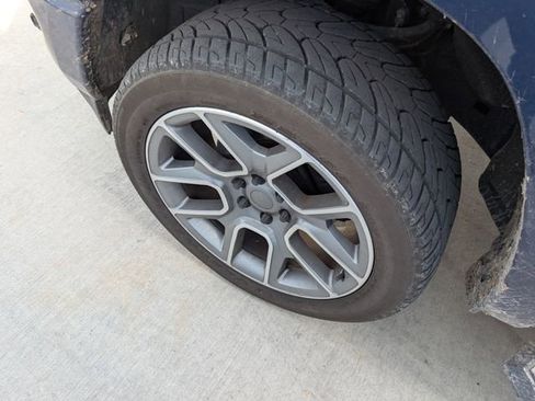 Used 2021 RAM 1500 Laramie AWD/4WD image 9