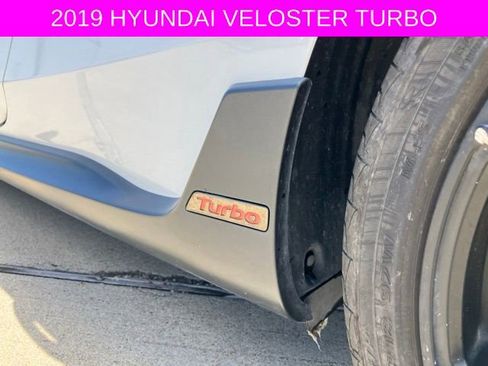 Used 2019 Hyundai Veloster Turbo FWD image 6
