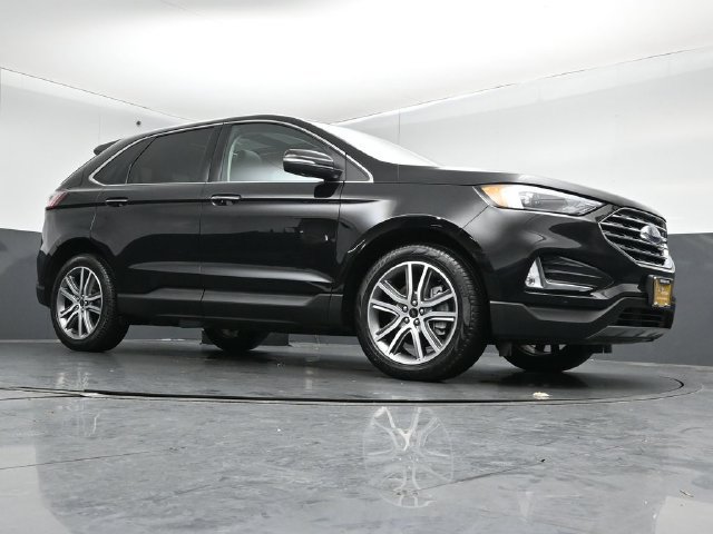 Certified 2024 Ford Edge Titanium AWD/4WD image 35