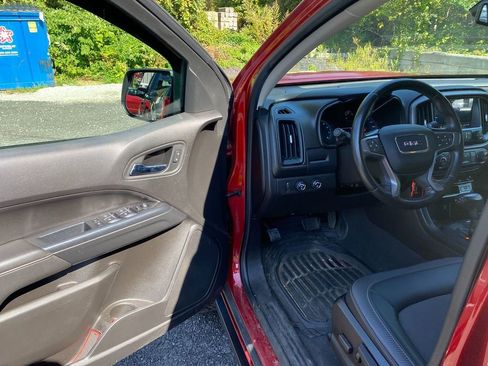 Used 2021 GMC Canyon AT4 image 10