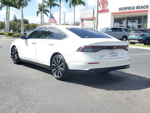 Used 2023 Honda Accord Touring image 3