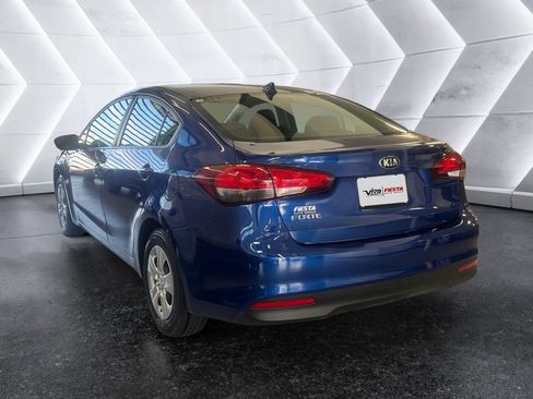 Used 2017 Kia Forte LX image 6