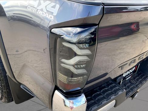 Used 2023 Toyota Tacoma TRD Off-Road AWD/4WD image 28