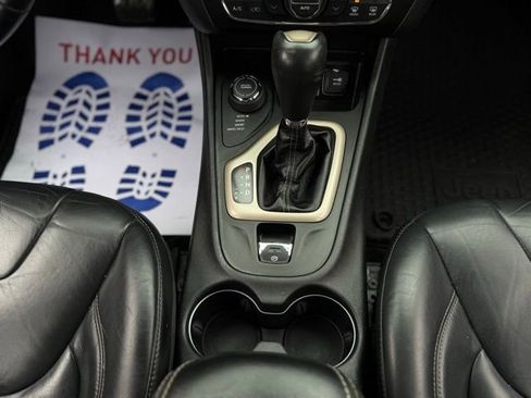 Used 2014 Jeep Cherokee Limited image 28