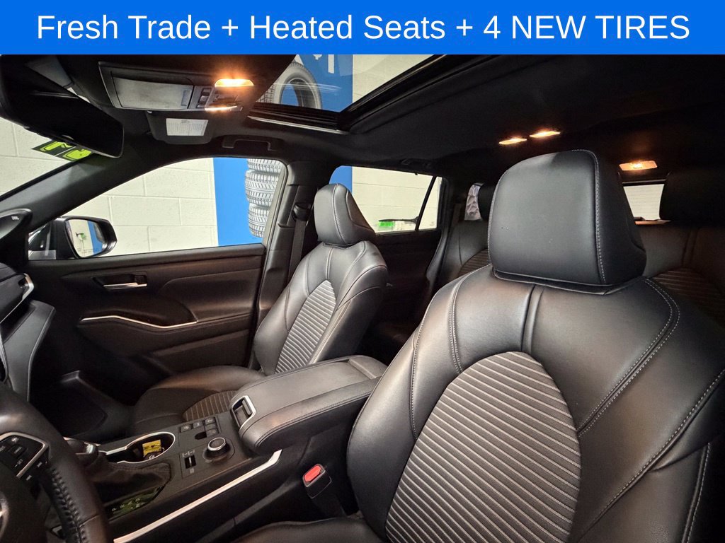 Used 2024 Toyota Highlander XSE AWD/4WD image 10