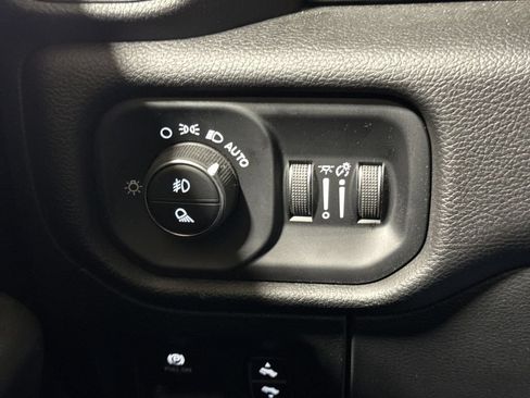 Used 2025 RAM 1500 Big Horn RWD image 19