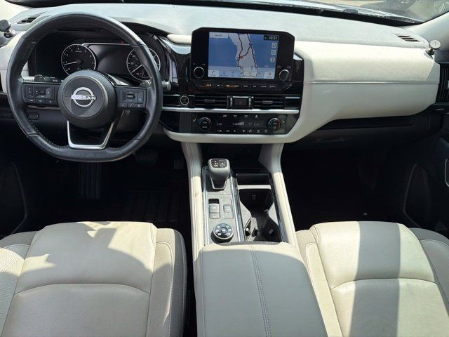 Used 2023 Nissan Pathfinder SL AWD/4WD image 18