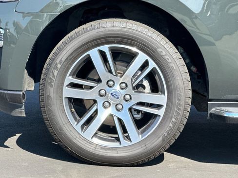 Used 2022 Ford Expedition Max Limited AWD/4WD image 26