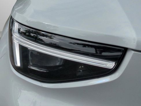 New 2026 Volvo XC40 B5 Plus w/ Protection Package Premier image 28