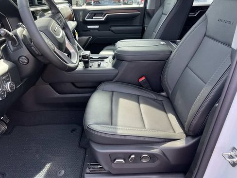 New 2026 GMC Sierra 1500 Denali AWD/4WD image 17