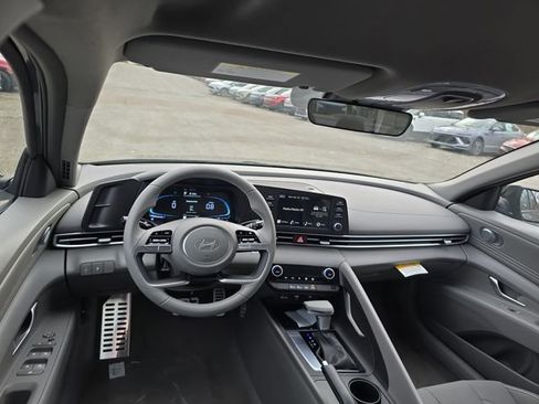 New 2026 Hyundai Elantra Sport image 6
