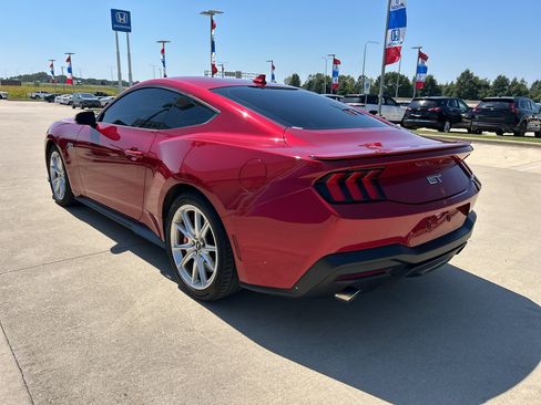 Used 2024 Ford Mustang GT Premium RWD image 7