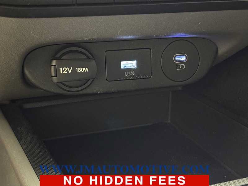 Used 2024 Hyundai Elantra SEL FWD image 34