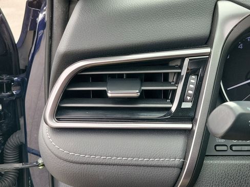 Used 2022 Toyota Camry SE image 30