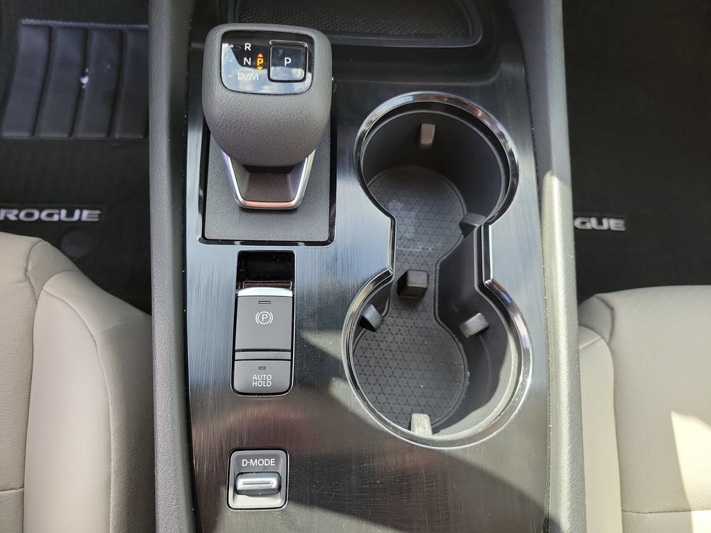 Used 2023 Nissan Rogue SV w/ SV Premium B Package FWD image 34