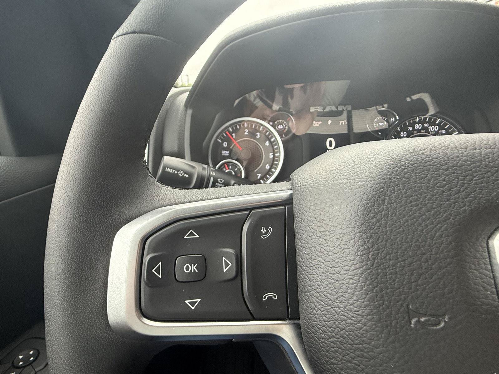 Used 2025 RAM 1500 Big Horn AWD/4WD image 12