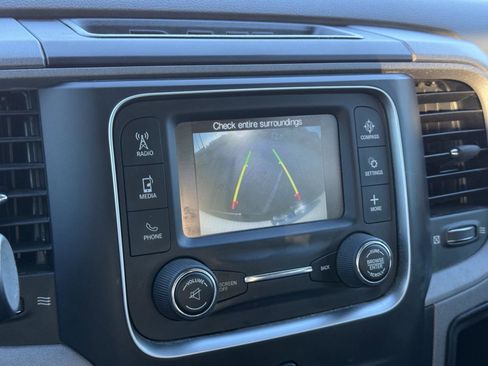 Used 2015 RAM 2500 Tradesman w/ Chrome Appearance Group image 22