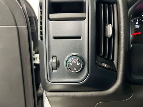 Used 2016 Chevrolet Silverado 1500 Custom w/ Custom Convenience Package image 17