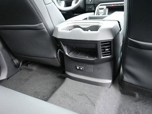 New 2026 Toyota Tundra Limited AWD/4WD image 16