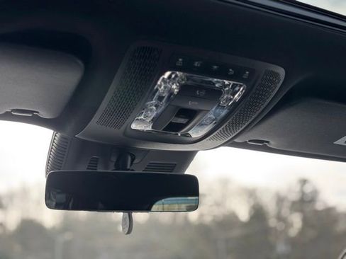 Used 2026 Mercedes-Benz GLA 250 4MATIC image 35