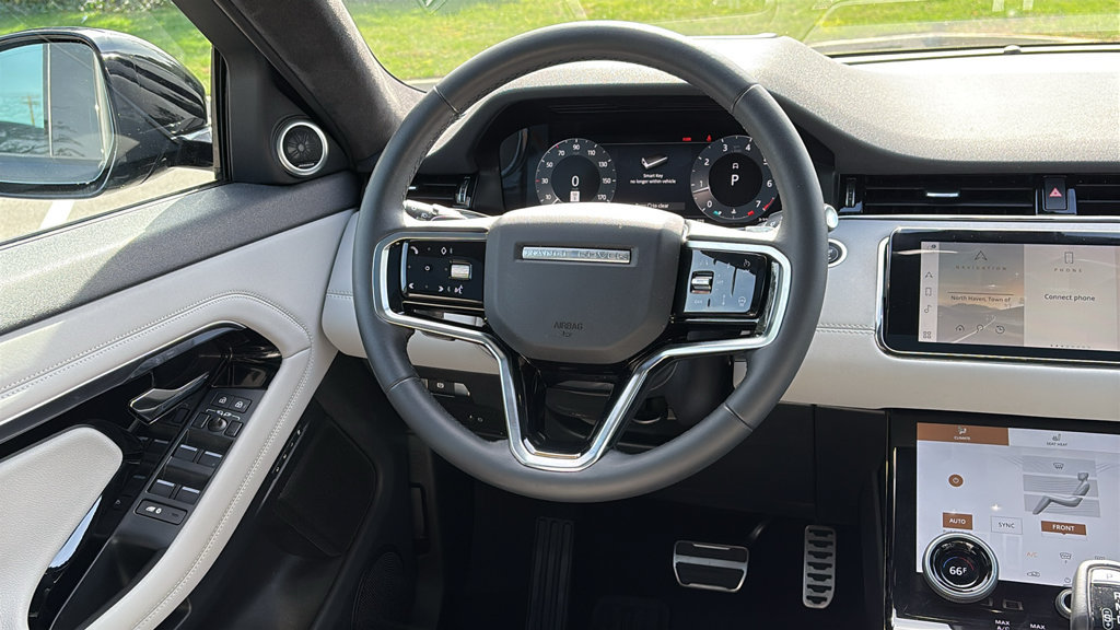 Certified 2023 Land Rover Range Rover Evoque R-Dynamic SE AWD/4WD image 28