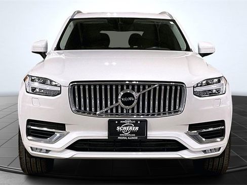 Used 2022 Volvo XC90 T6 Inscription w/ Climate Package image 3