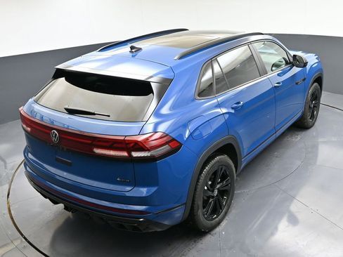 Used 2025 Volkswagen Atlas Cross Sport SEL R-Line image 40