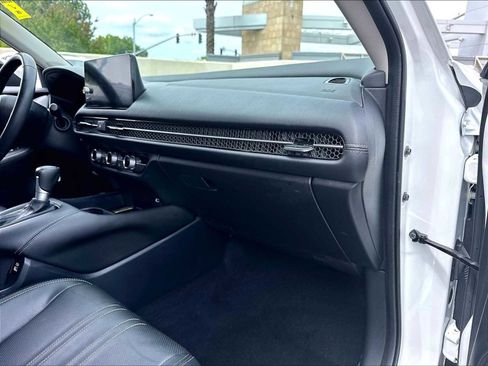 Used 2023 Honda HR-V EX-L image 18