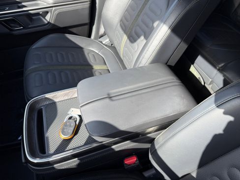 Used 2023 Rivian R1T Adventure image 14