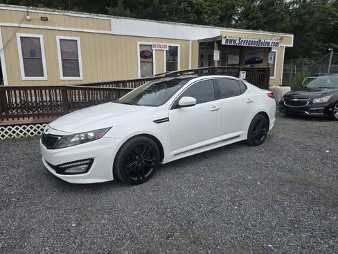 Used 2013 Kia Optima SX w/ Limited Pkg FWD image 2