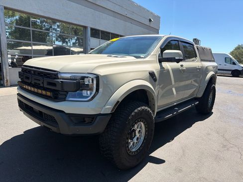 Used 2025 Ford Ranger Raptor AWD/4WD image 3