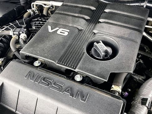 Used 2023 Nissan Frontier PRO-4X w/ Pro-4X Premium Package image 35