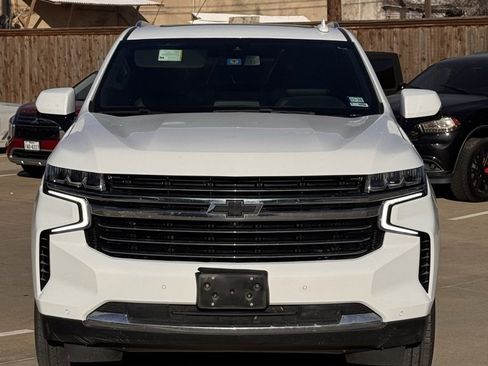 Used 2021 Chevrolet Suburban LT w/ LT Signature Plus Package image 1