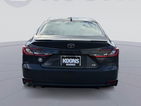 New 2026 Toyota Camry SE image 5