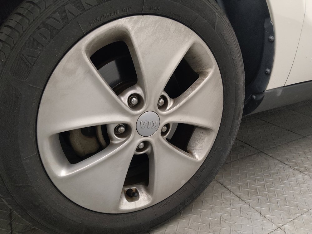 Used 2016 Kia Soul w/ Convenience Package FWD image 31