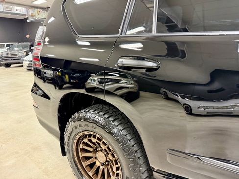 Used 2017 Lexus GX 460 Premium image 19