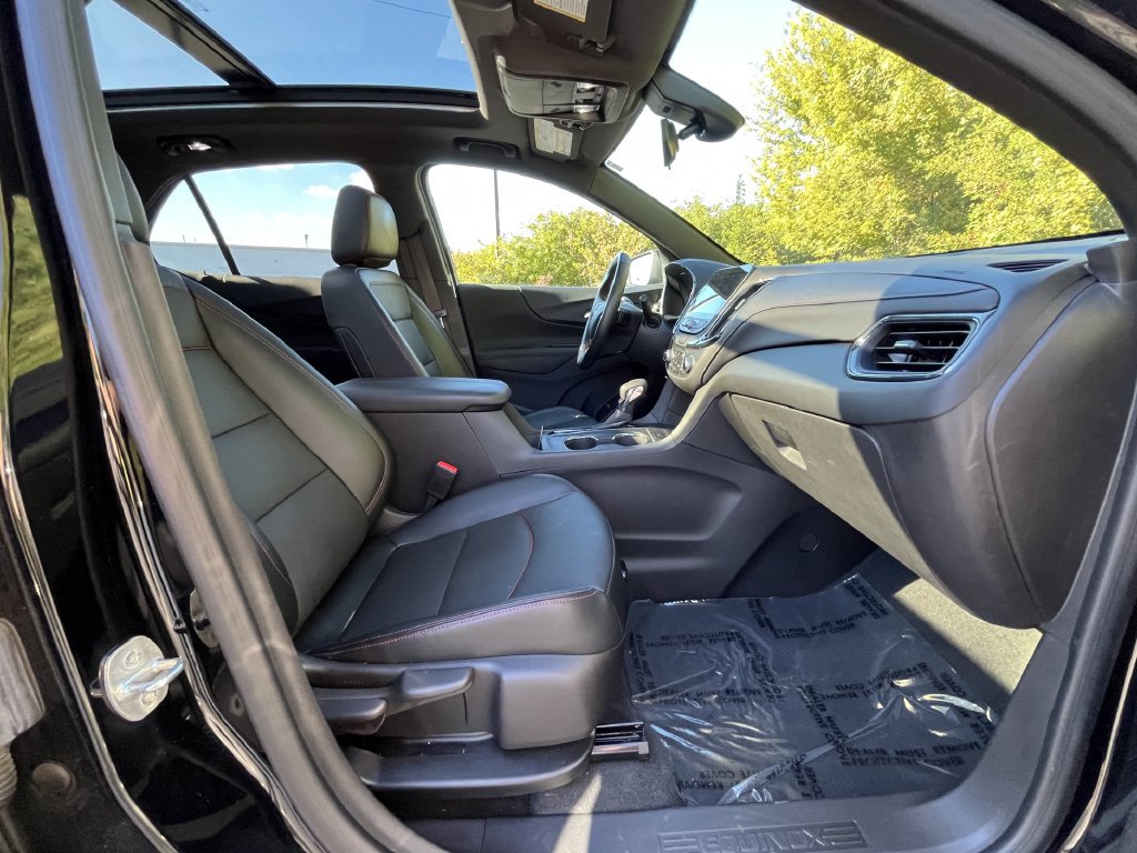Certified 2023 Chevrolet Equinox RS w/ RS Leather Package AWD/4WD image 29