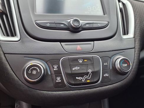 Used 2018 Chevrolet Malibu LS image 59