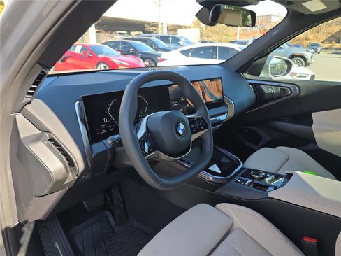 Used 2025 BMW X3 xDrive30i w/ Convenience Package image 25