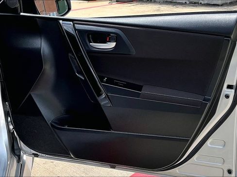 Used 2017 Toyota Corolla iM FWD image 16