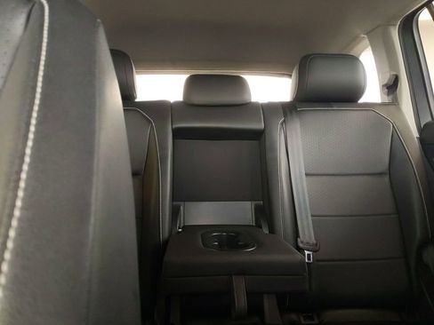 Used 2021 Volkswagen Tiguan SE FWD image 26