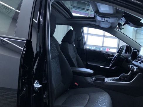 New 2025 Toyota RAV4 XLE image 22