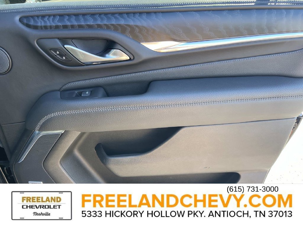 Used 2022 GMC Yukon XL Denali RWD image 25