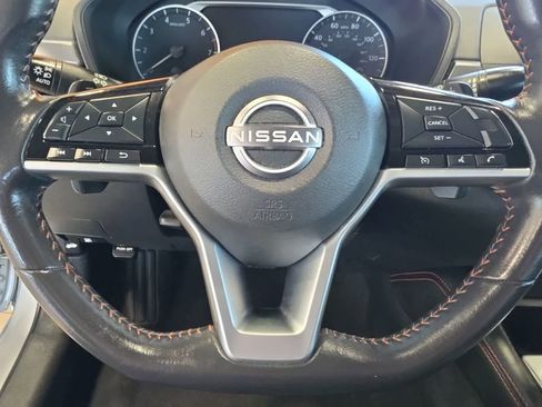 Used 2023 Nissan Altima 2.5 SR FWD image 21